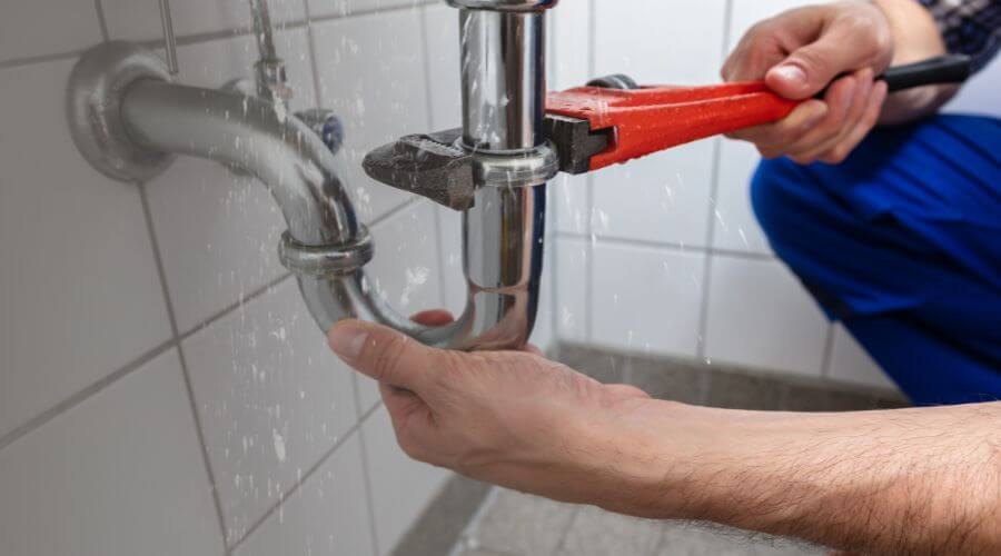 Local water heater installation in Combes, TX